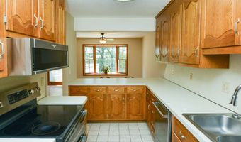 1325 Farmington Ave 13, Bristol, CT 06010