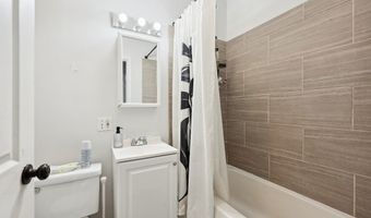 12 Foster 8, Boston, MA 02109