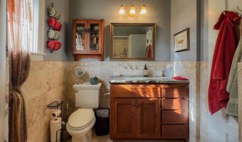 210 E 6th Ave, Escondido, CA 92025
