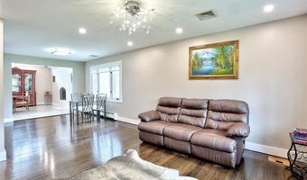 14 Montclair Ave, Airmont, NY 10952