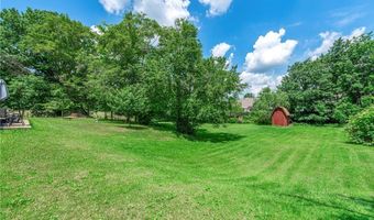 794 Robinhood Dr, Aurora, OH 44202