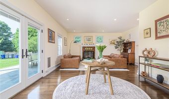 953 Fort Getty Rd, Jamestown, RI 02835