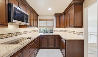 5715 Baltimore Dr 23, La Mesa, CA 91942