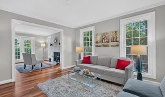 4714 8TH St S, Arlington, VA 22204