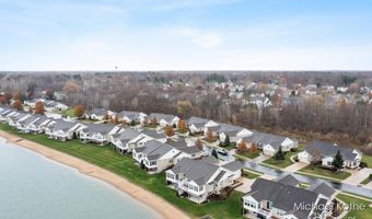 7443 Watermark Dr 32, Allendale, MI 49401
