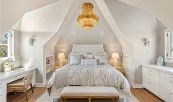 85 Nayatt Rd, Barrington, RI 02806