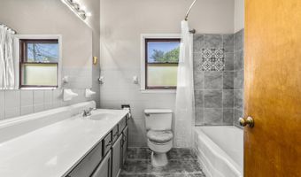 90 Grand Ave, Beattyville, KY 41311
