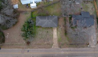 202 Gay St, Batesville, MS 38606
