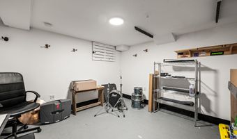 321 E RIVELY Ave, Aldan, PA 19018