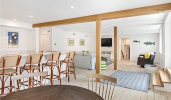 15 High St, Newport, RI 02840