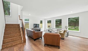 5604 CLERMONT Dr, Alexandria, VA 22310