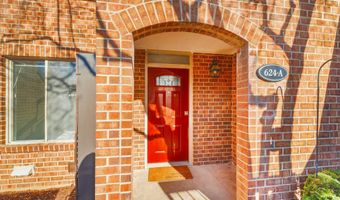 624 15TH St S 1, Arlington, VA 22202