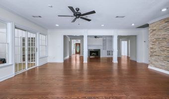 2215 WALLINGTON Dr, Albany, GA 31707