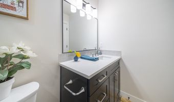 12246 Meadowlawn Dr, Oregon City, OR 97045