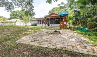 910 VAN Dr, Auburndale, FL 33823