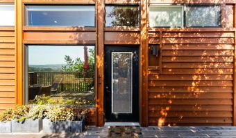 9586 Alto Dr, La Mesa, CA 91941