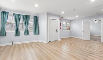 152 Washington St, Central Falls, RI 02863