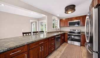 1342 Nanialii St, Kailua, HI 96734