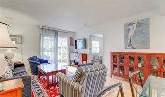 364 Bellevue Ave 4-D, Newport, RI 02840
