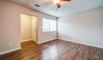 37 Country Place Ct, Alpharetta, GA 30005