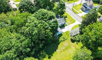 1031 Park Ave, Amherst, OH 44001