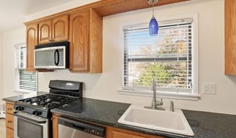 576 AVENUE E, Bayonne, NJ 07002