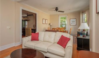 17 Lincoln St, Newport, RI 02840