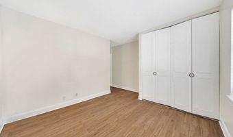 198 Lake Shore Road 2, Boston, MA 02135