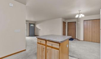 3325 N CASALOMA Dr 39, Appleton, WI 54913