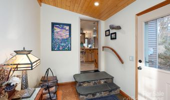 105 Avondale Heights Rd, Asheville, NC 28803
