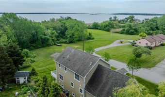 111 Middle St, North Kingstown, RI 02852