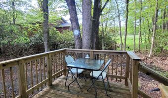 7 Holiday Ct, Albrightsville, PA 18210