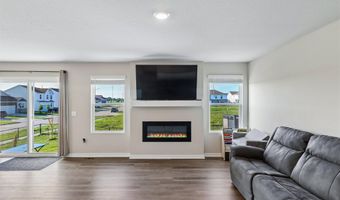 4204 NE 16th St, Ankeny, IA 50021
