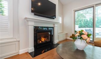 11 Hampton Rd 22, Coventry, RI 02816