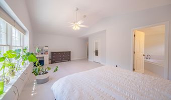 3085 N Foxridge Ct, Ann Arbor, MI 48105