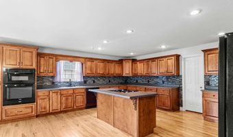 101 Berkshire Ln, Albertville, AL 35950
