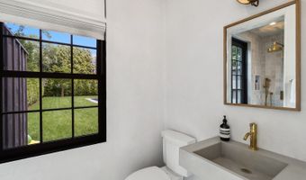 6 Cozzens Ln, Amagansett, NY 11930