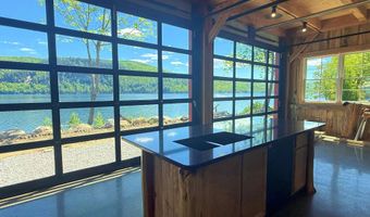 1027 S Barton Rd, Barton, VT 05822