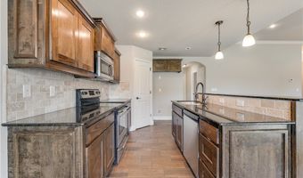 4204 SW Limestone Ave, Bentonville, AR 72712