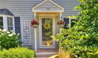 38 Highland Ave, Barrington, RI 02806