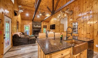305 Griffin Ln, Allardt, TN 38504