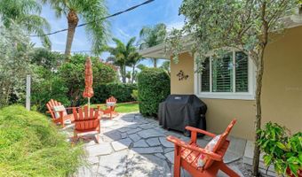 136 CRESCENT Dr, Anna Maria, FL 34216