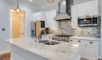 400 John Baptiste St, Bay St. Louis, MS 39520