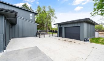 2777 Donna Dr, Columbus, OH 43220