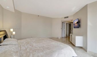 4000 Island Blvd L-2, Aventura, FL 33160