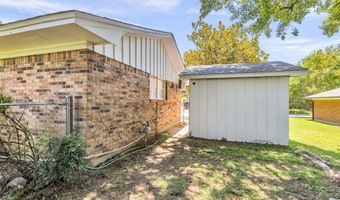 729 Canterbury Dr, Biloxi, MS 39532