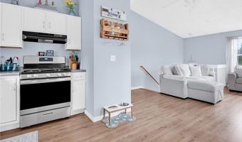 75 Canning St, Cumberland, RI 02864
