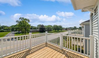341 Masters Dr, Addison, IL 60101