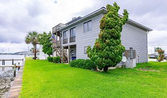 221 Smith St, Atlantic Beach, NC 28512