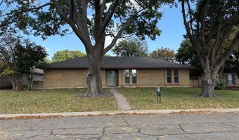 903 Emerson Dr, Allen, TX 75002